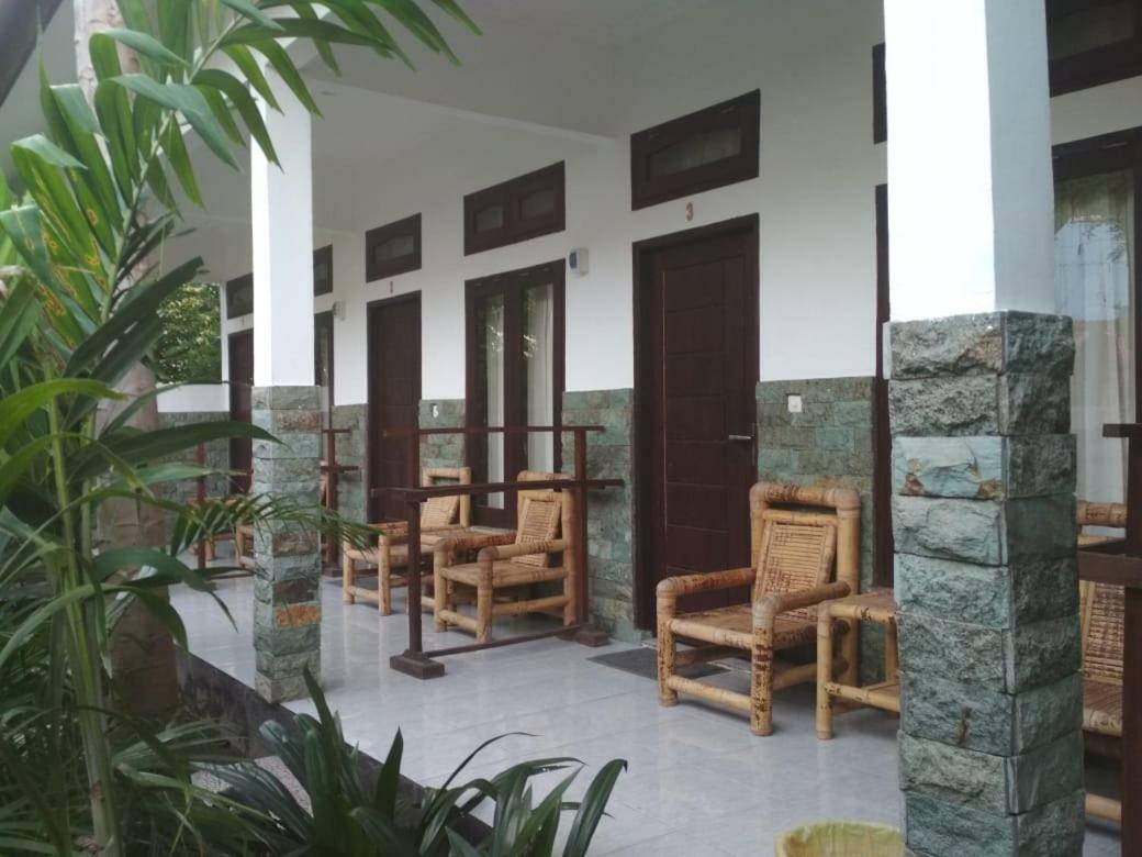 Almaida II Gili Trawangan Bed and Breakfast Exteriör bild